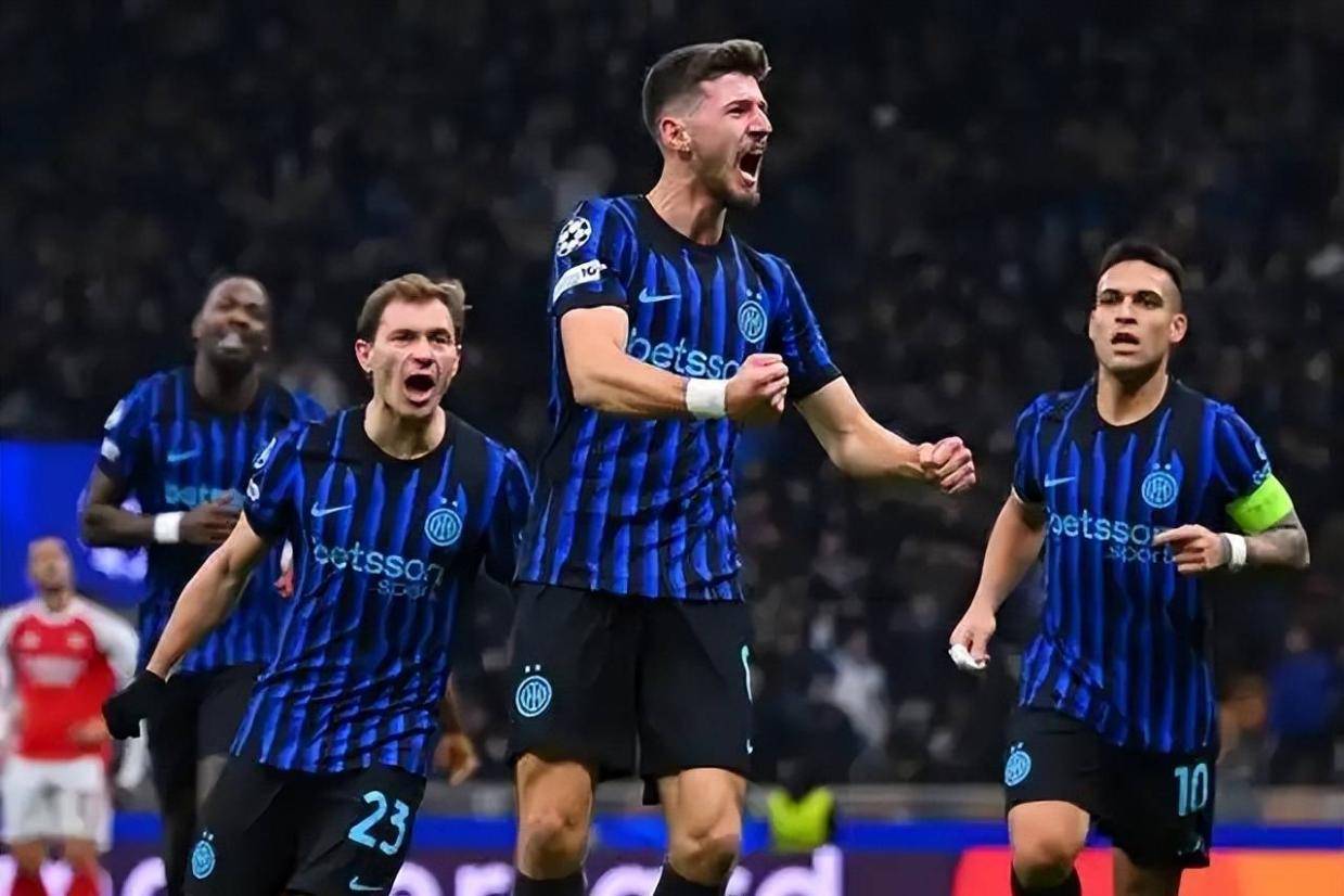 国米1-3不敌阿森纳，欧冠遭遇三连败，齐沃无奈认怂，两大新星成遮羞布